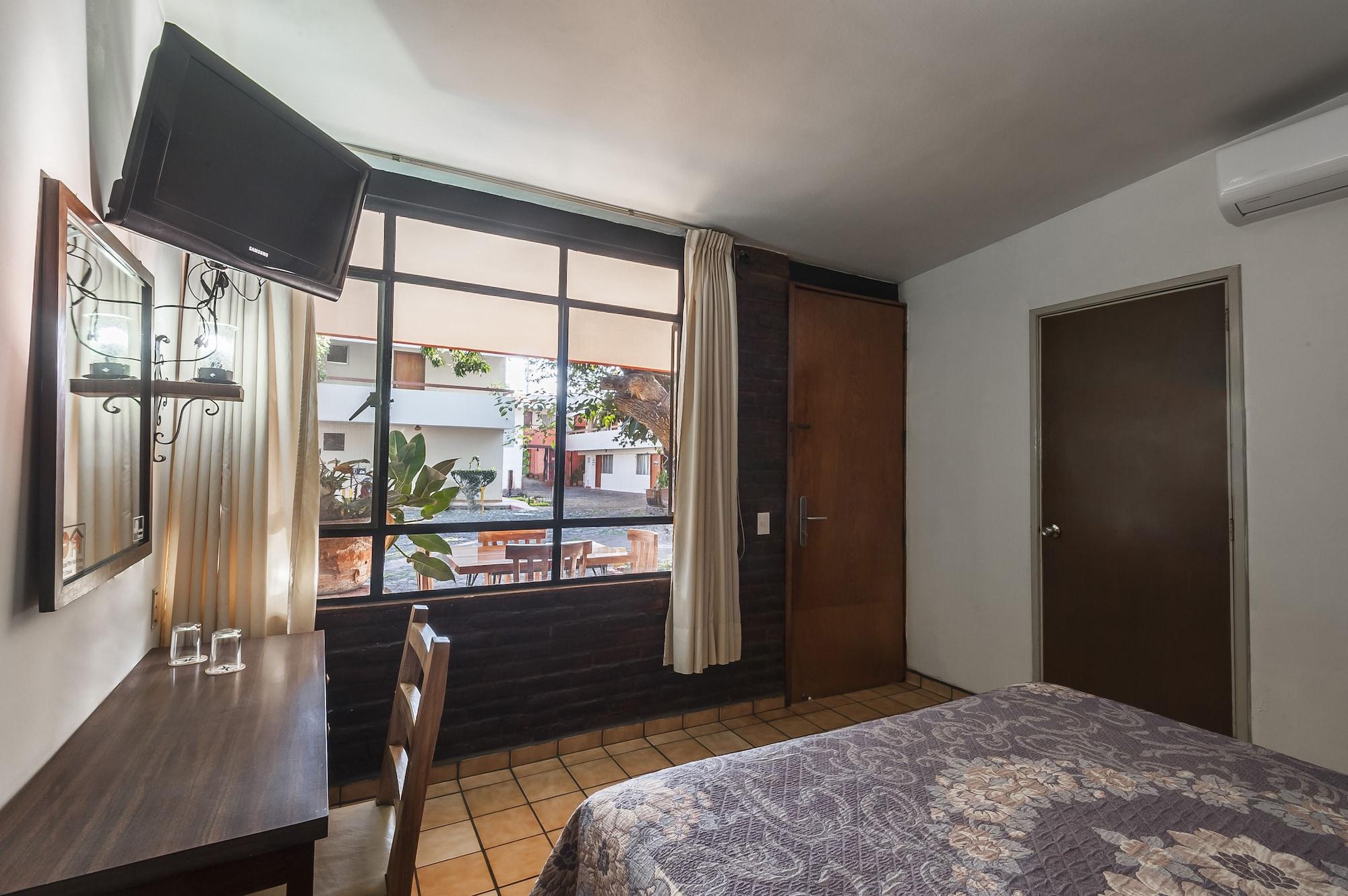 Isabel Hotel Guadalajara