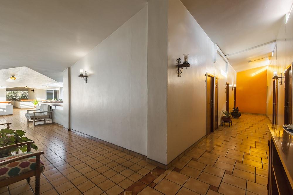 Isabel Hotel Guadalajara