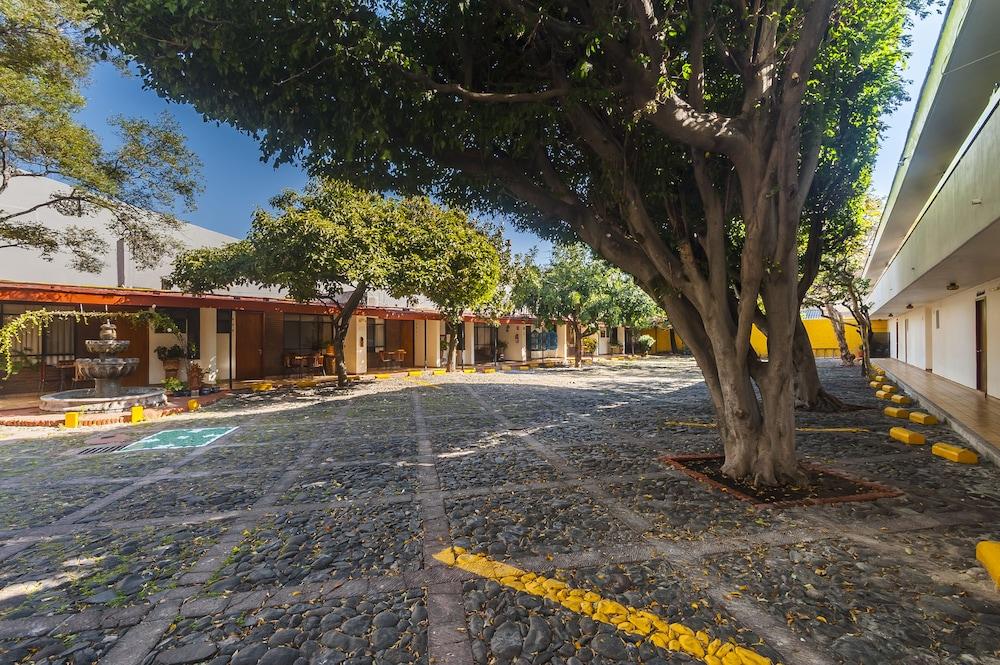 Hotel Isabel Guadalajara